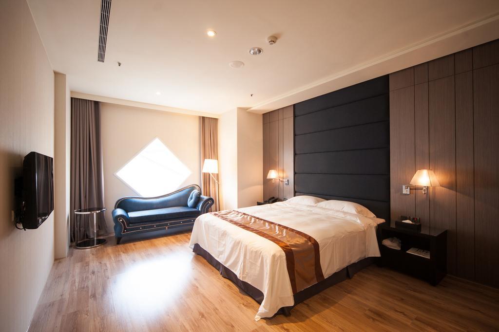 Grand Crystal Hotel Сіньчжу Номер фото