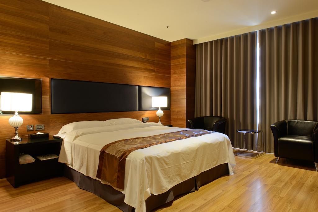 Grand Crystal Hotel Сіньчжу Номер фото