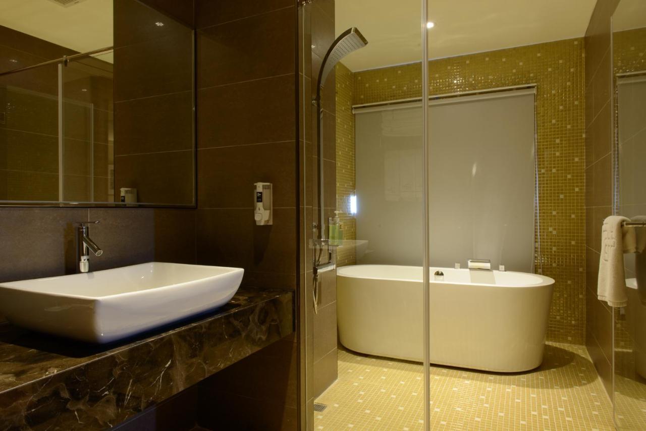 Grand Crystal Hotel Сіньчжу Екстер'єр фото